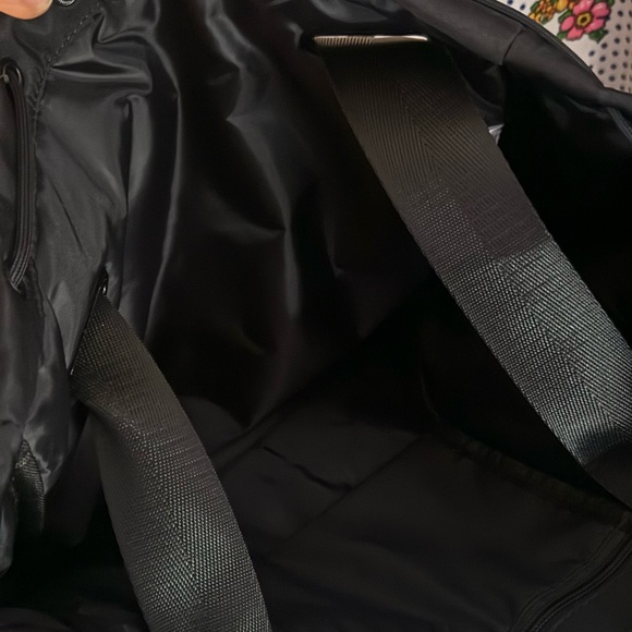 NWT Beyond Yoga Bag - Picture 5 of 6